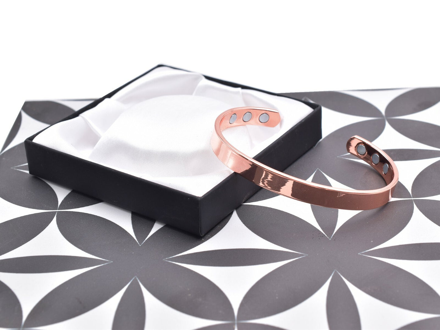 Copper Magnetic Bracelet Stunning Plain Design (small size) – by North By North East – Safety & Warning Signs