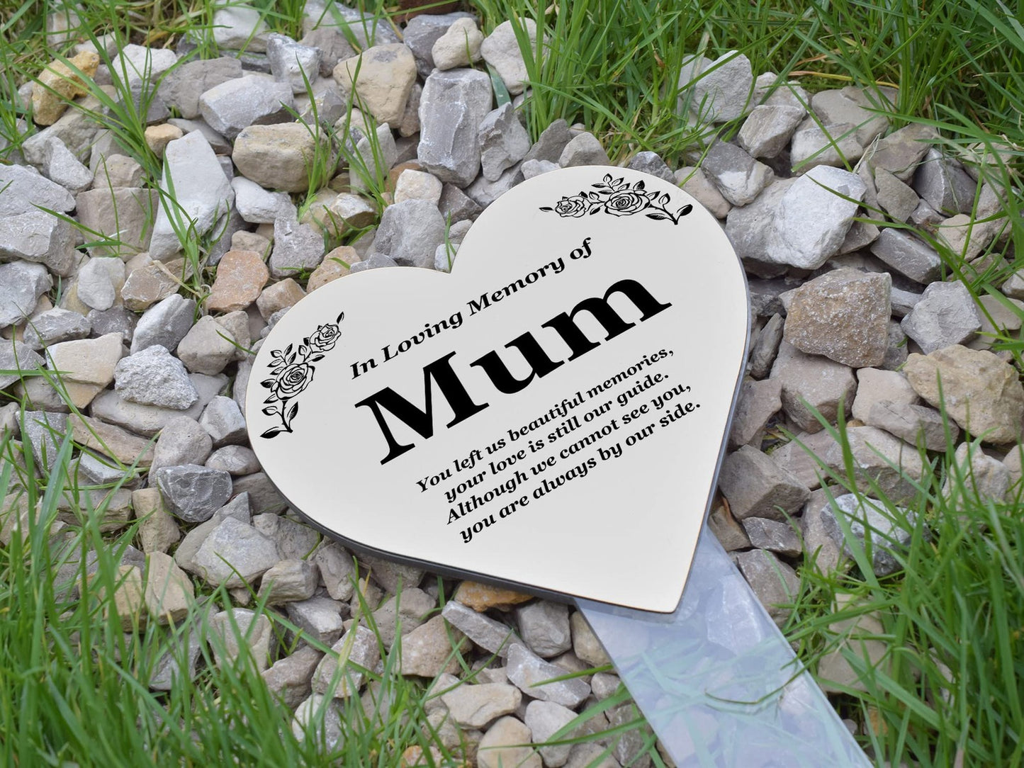 OriginDesigned Mum Gedenktafel mit schwebendem Herz – metallisches Silber/Gold/K – by North By North East – Signs