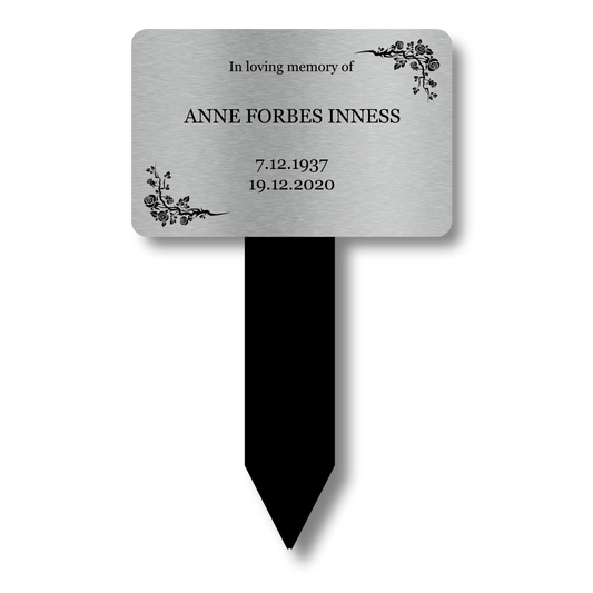 Personalised Silver Memorial Stake — Engraved Outdoor Grave Marker (150 × 250 mm, Silver Plaque on Black Stake)